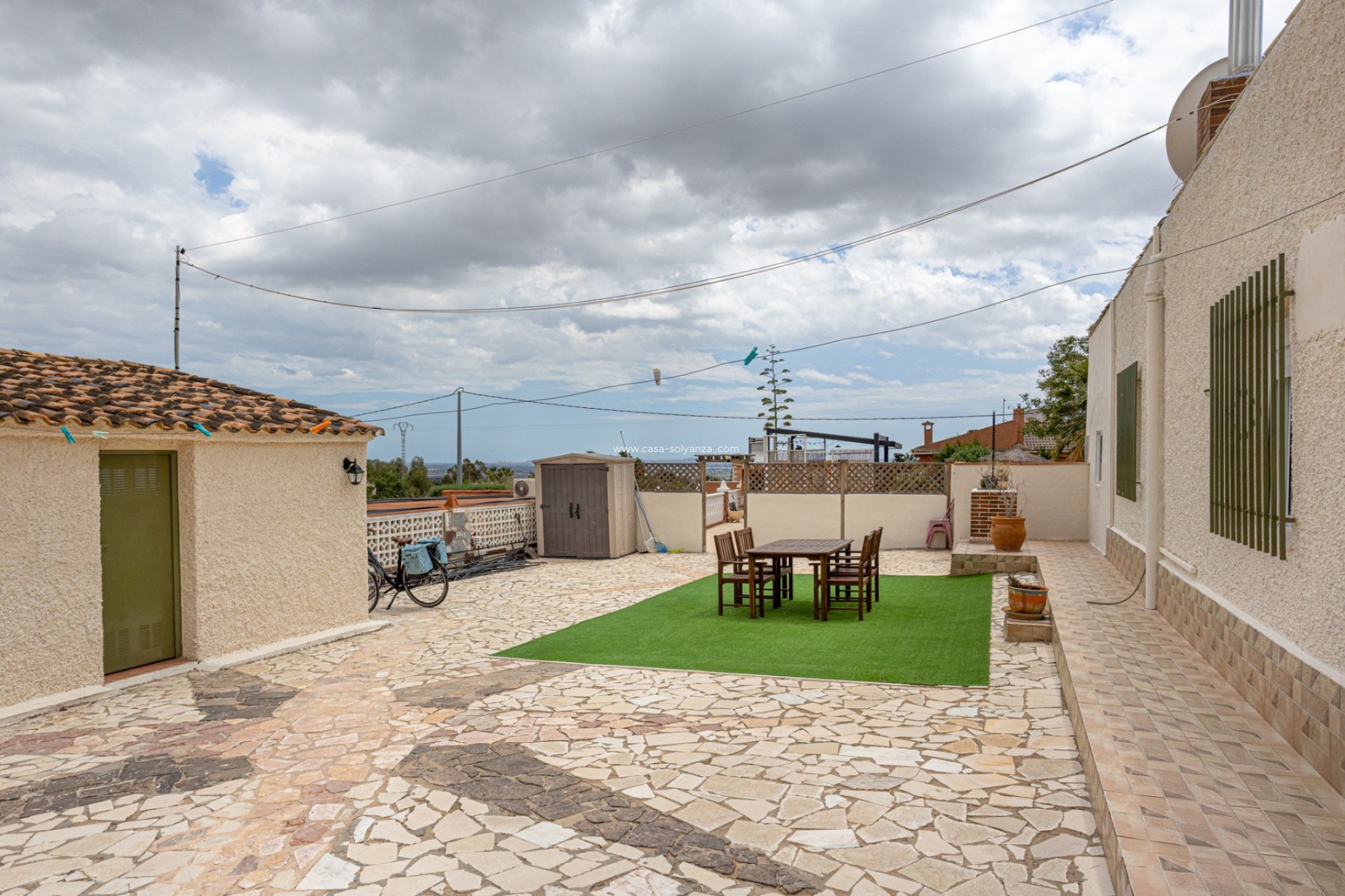 Resale - Country Property/Finca - Albatera