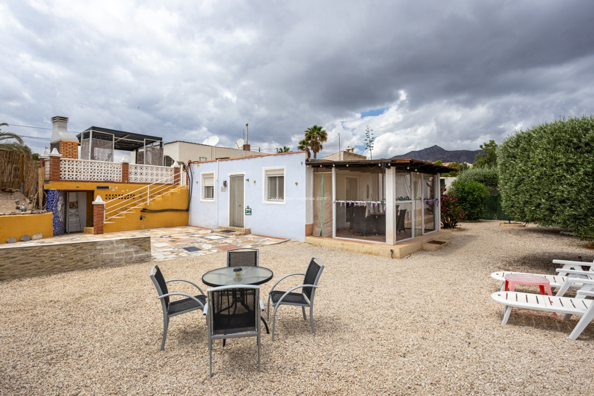 Resale - Country Property/Finca - Albatera