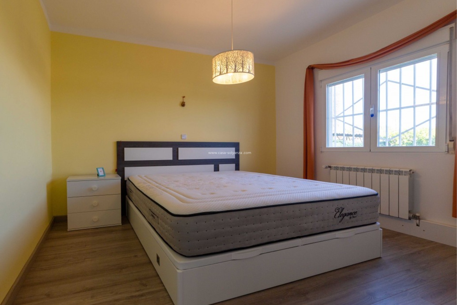 Resale - Country Property/Finca - Albatera