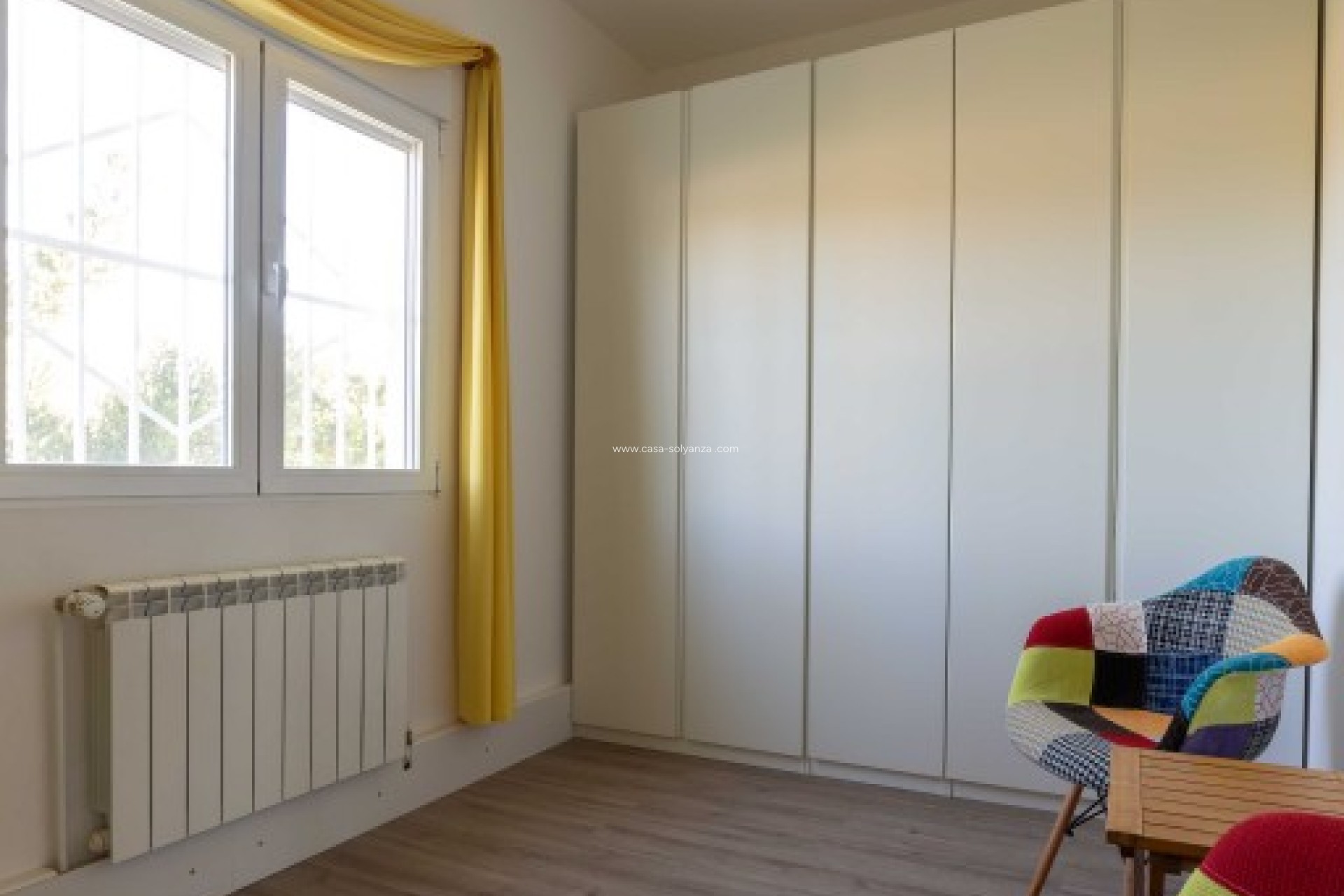 Resale - Country Property/Finca - Albatera