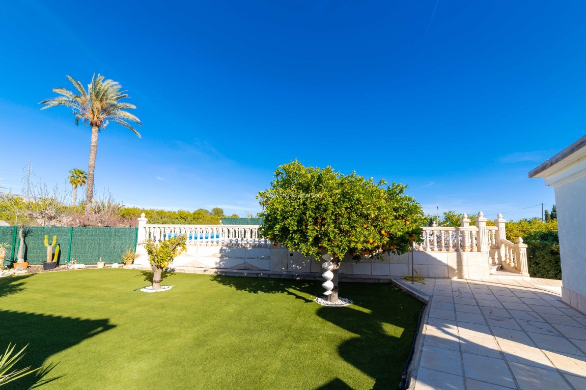 Resale - Country Property/Finca - Albatera