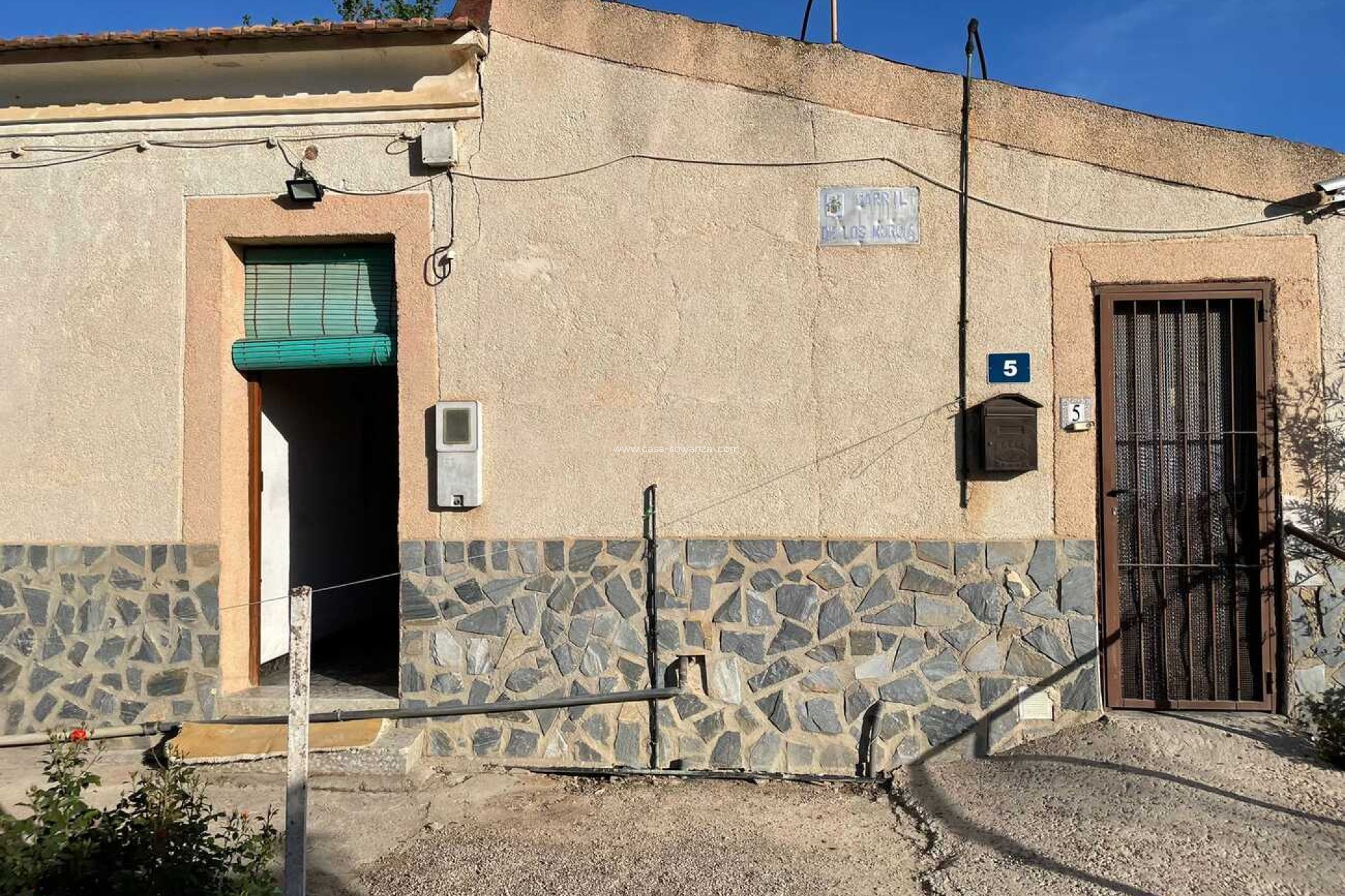 Resale - Country Property/Finca - Arneva - LOS DESAMPARADOS