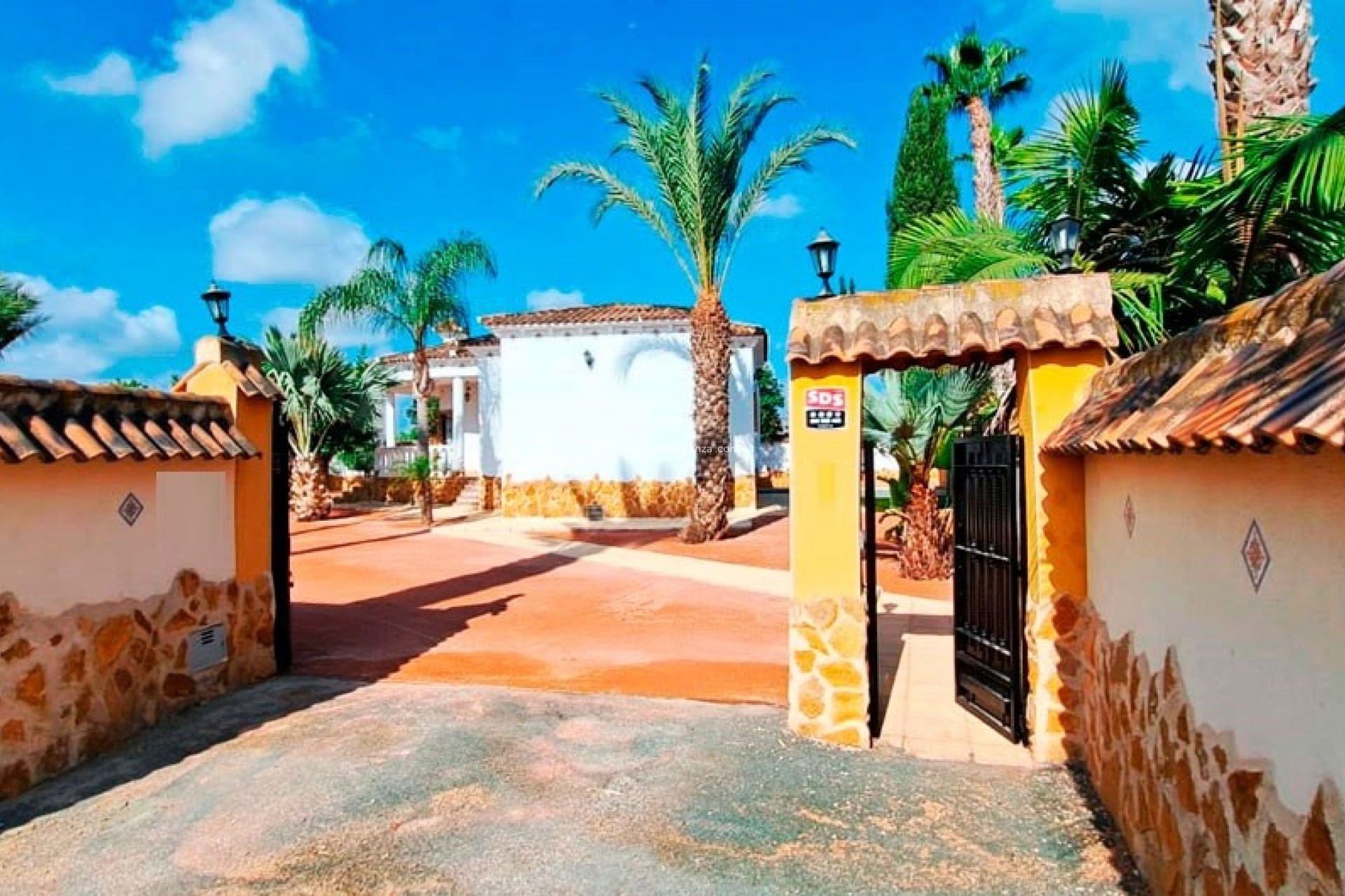 Resale - Country Property/Finca - Catral - Catral - Country