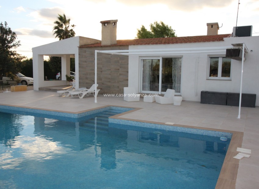 Resale - Country Property/Finca - Crevillente - Inland