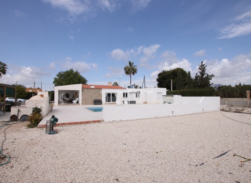 Resale - Country Property/Finca - Crevillente - Inland
