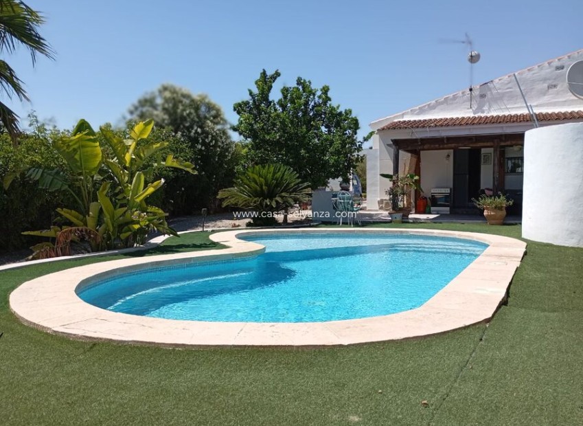 Resale - Country Property/Finca - Daya Nueva - Costa Blanca