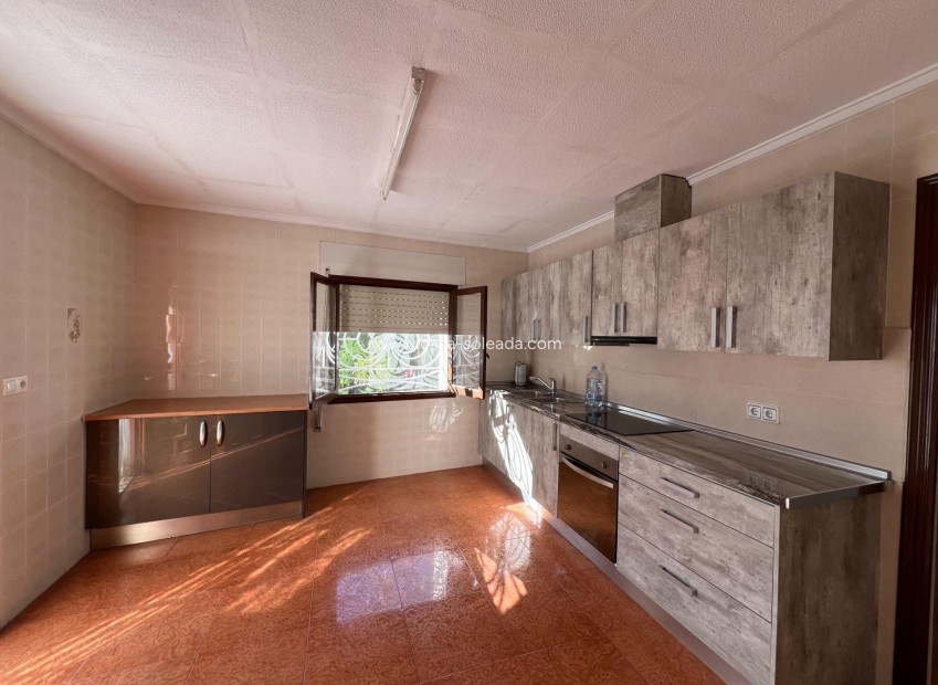 Resale - Country Property/Finca - Dolores - Camino De La Cebada