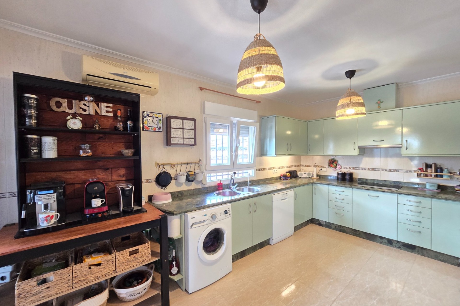 Resale - Country Property/Finca - Dolores