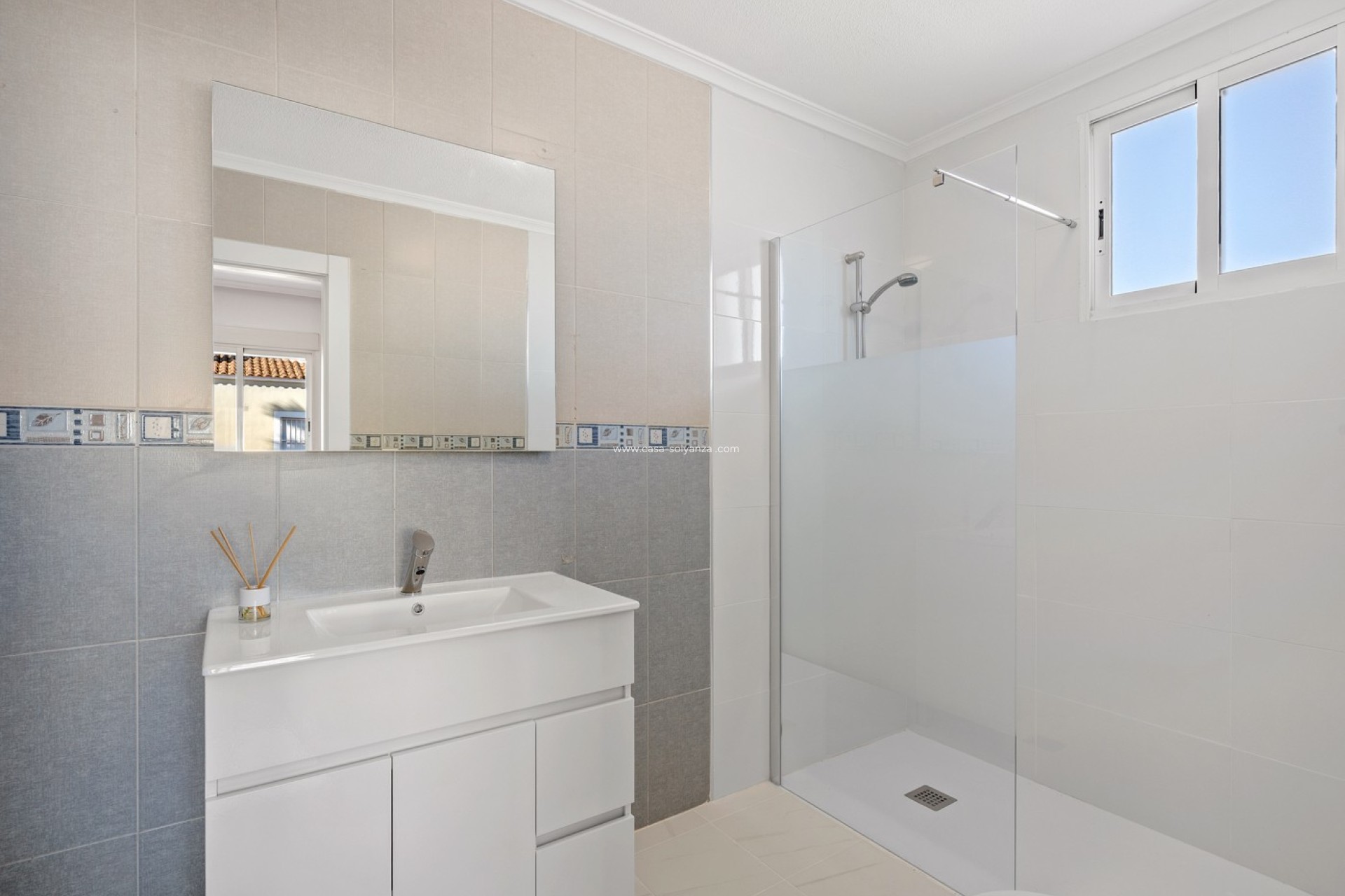 Resale - Country Property/Finca - Dolores