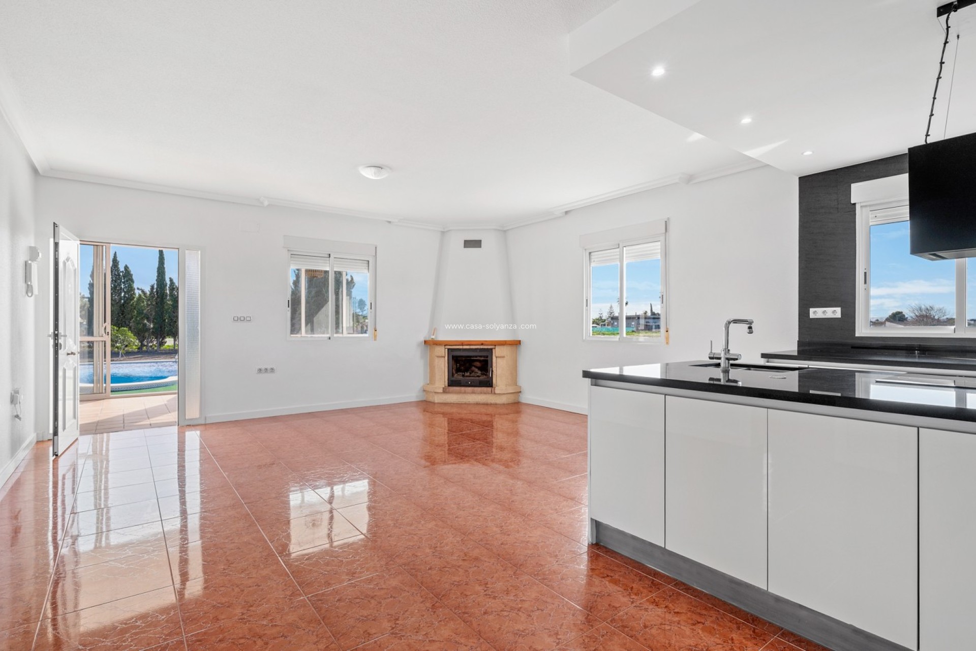 Resale - Country Property/Finca - Dolores