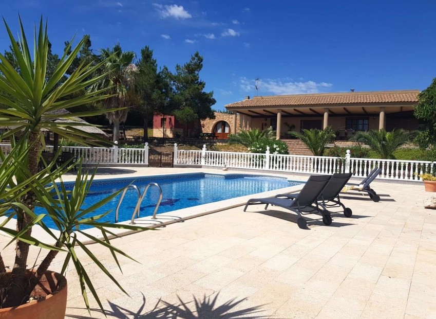 Resale - Country Property/Finca - El Esparragal