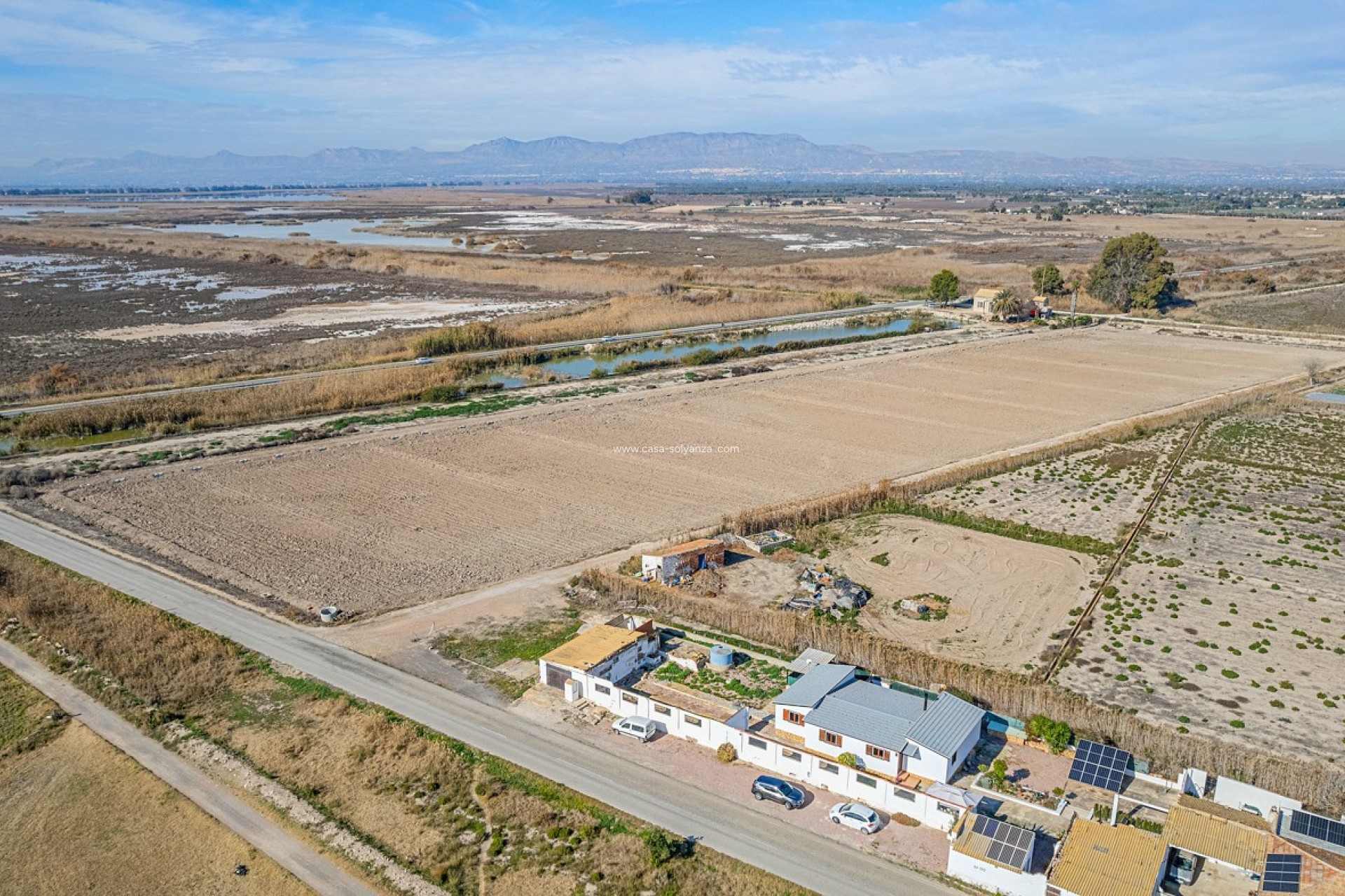 Resale - Country Property/Finca - Elche - Inland