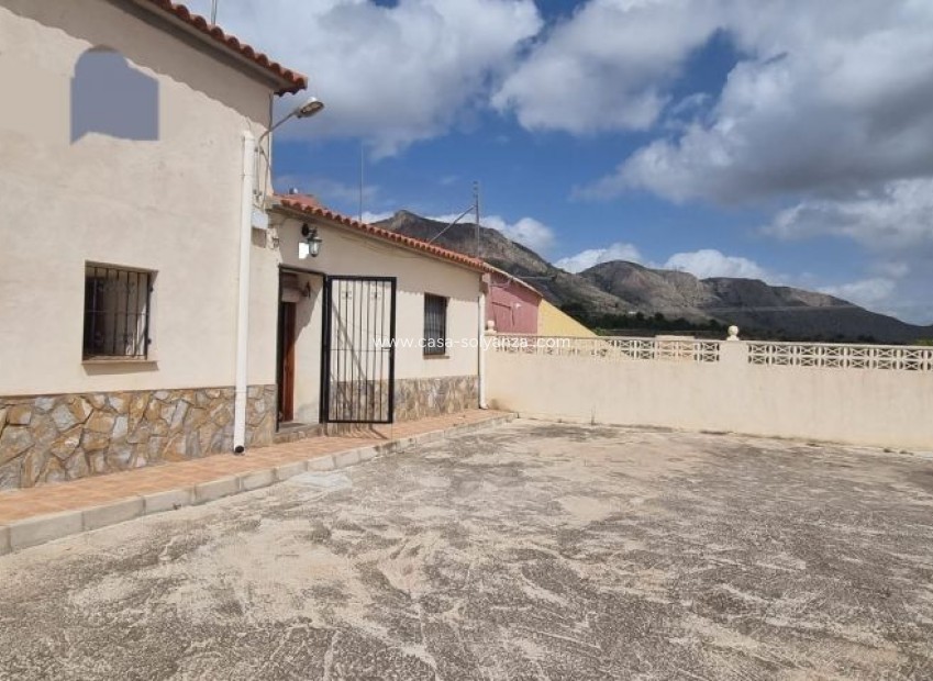 Resale - Country Property/Finca - Hondón de las Nieves - Inland