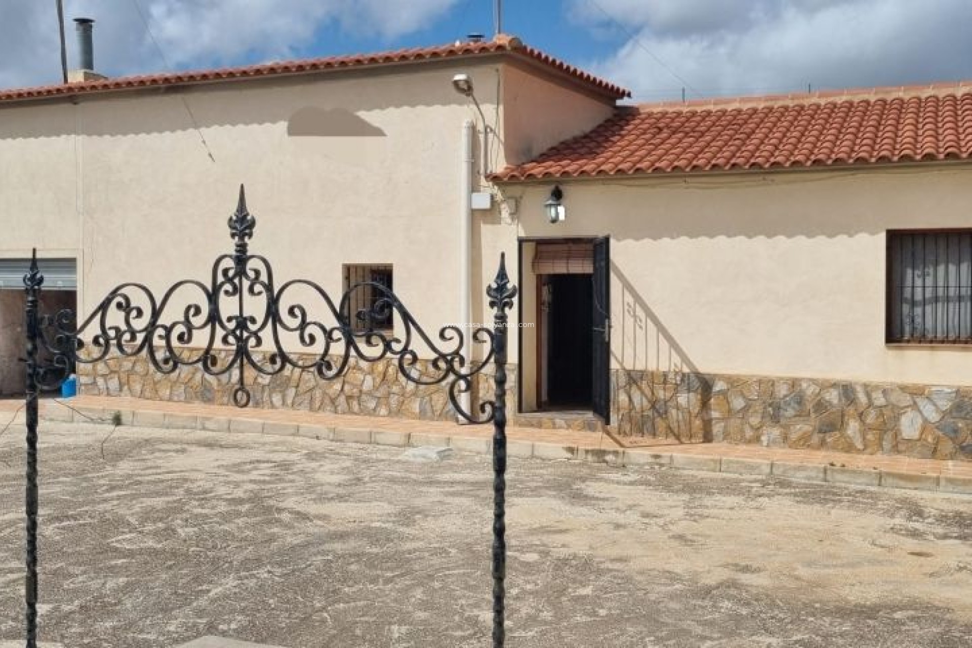 Resale - Country Property/Finca - Hondón de las Nieves - Inland