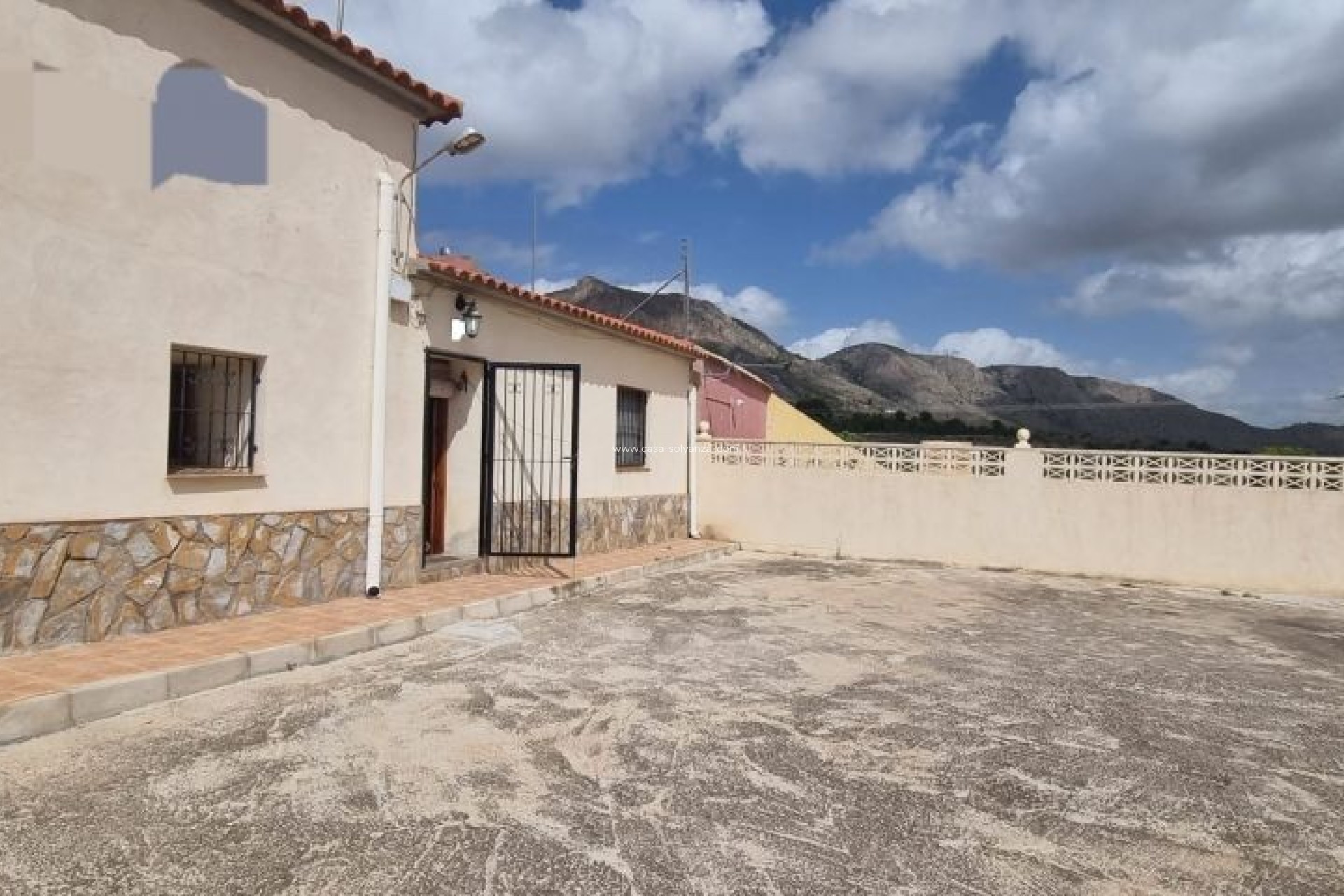 Resale - Country Property/Finca - Hondón de las Nieves - Inland