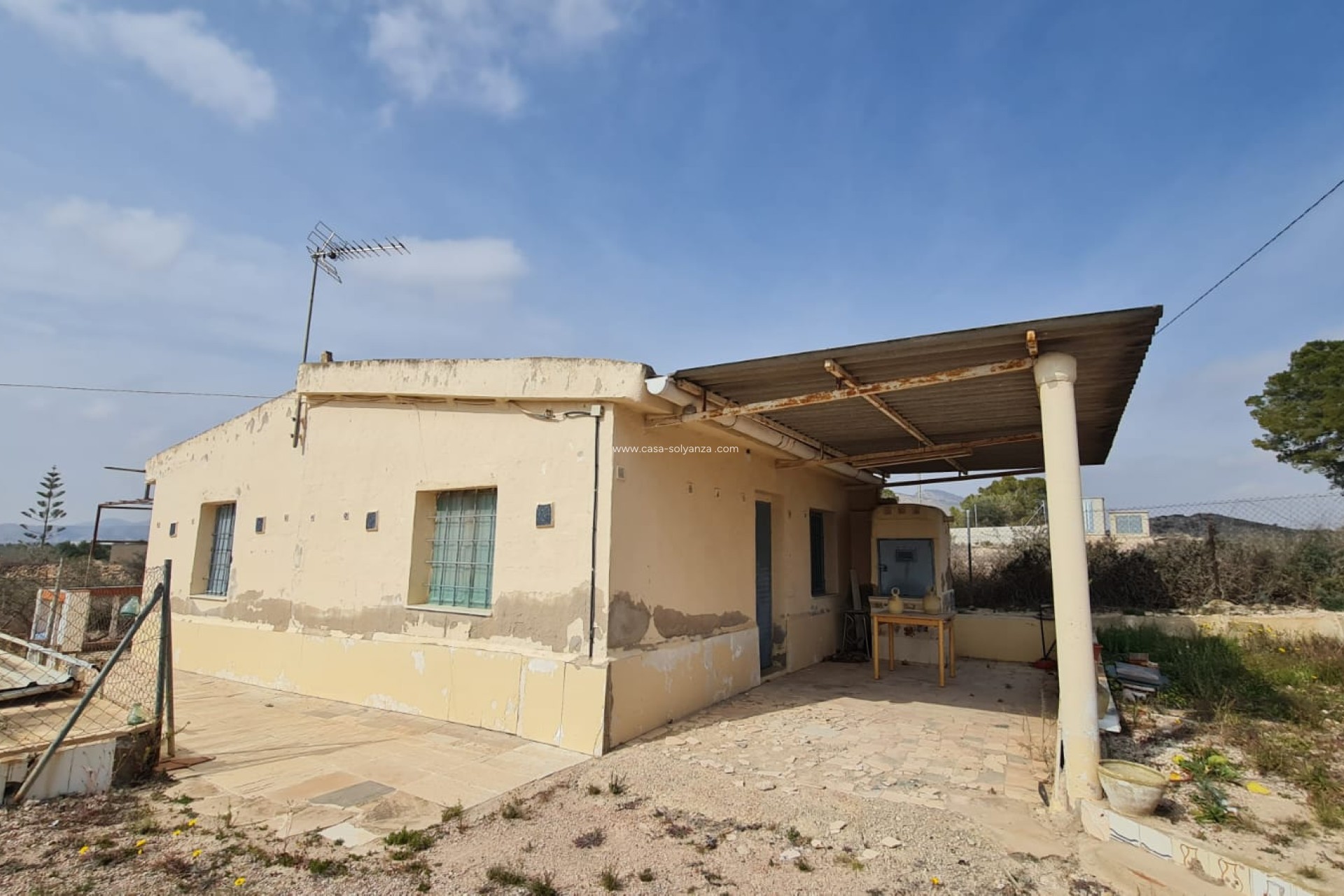 Resale - Country Property/Finca - La Romana - Inland