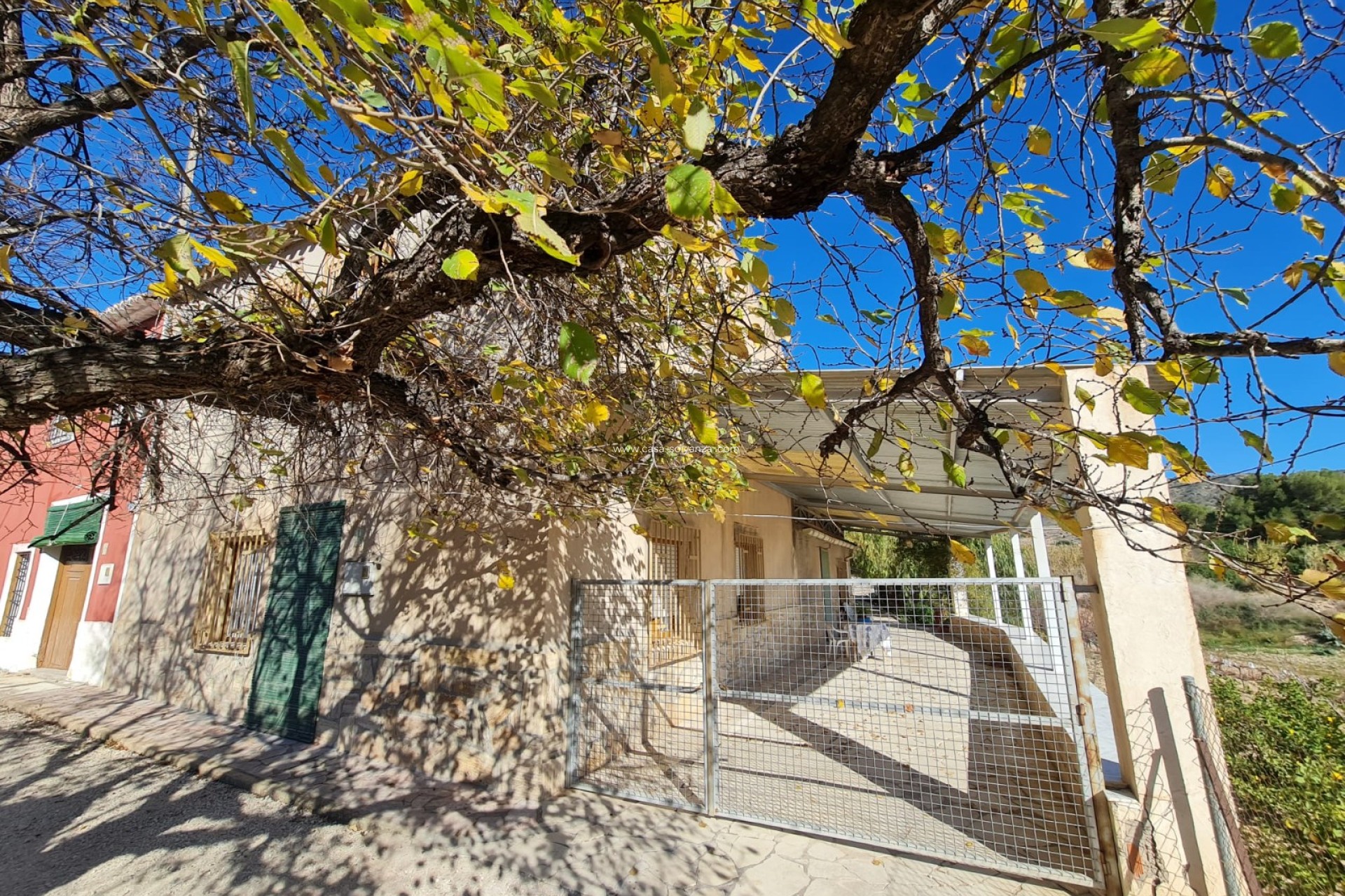 Resale - Country Property/Finca - La Romana - Inland
