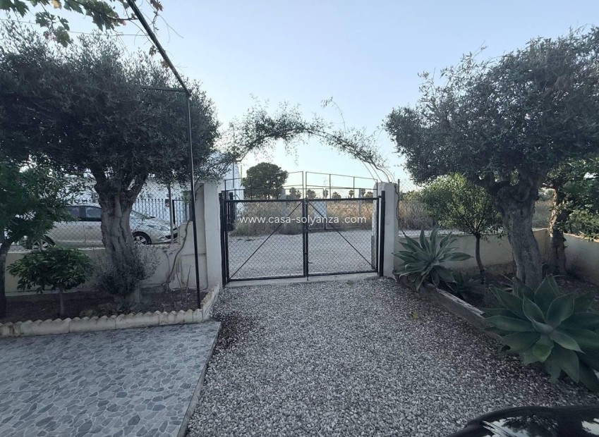 Resale - Country Property/Finca - Los Alcázares - Las Lomas Del Rame-bahía Bella