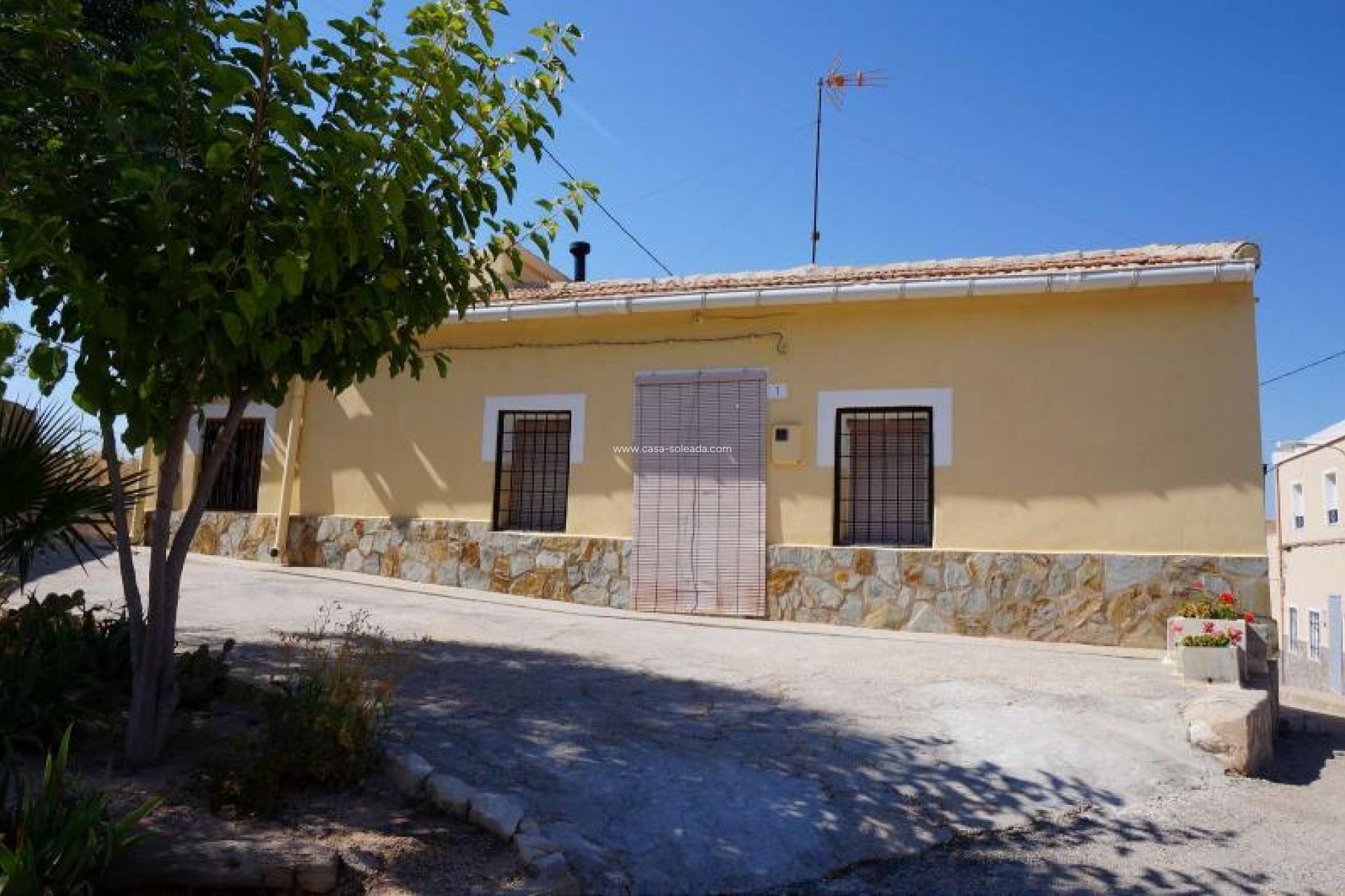 Resale - Country Property/Finca - Monóvar - Inland