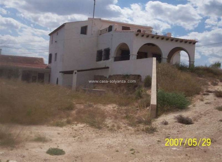 Resale - Country Property/Finca - Novelda - Inland