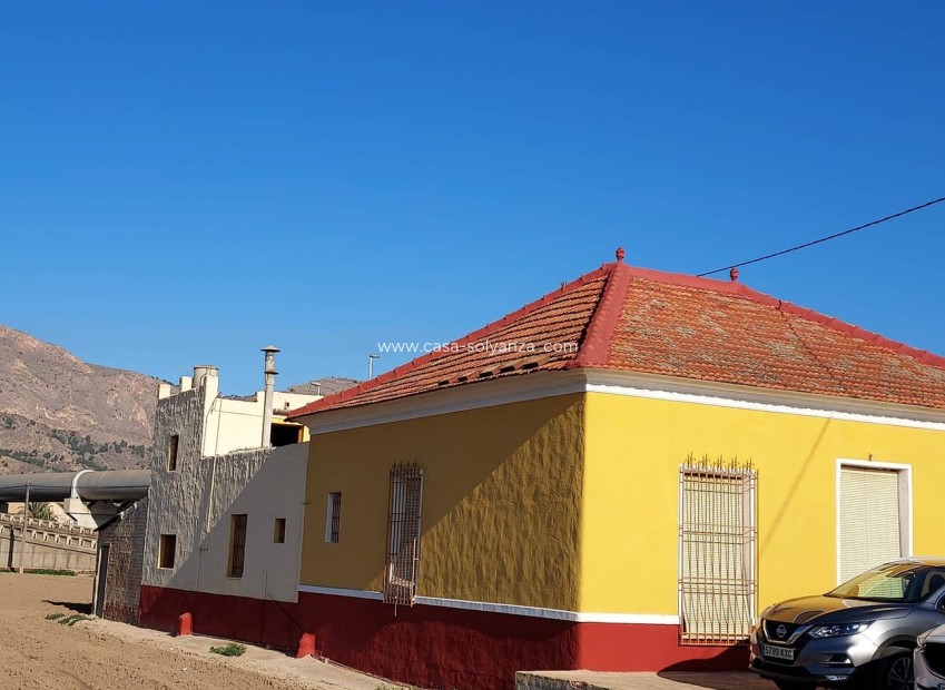 Resale - Country Property/Finca - Orihuela - Desamparados