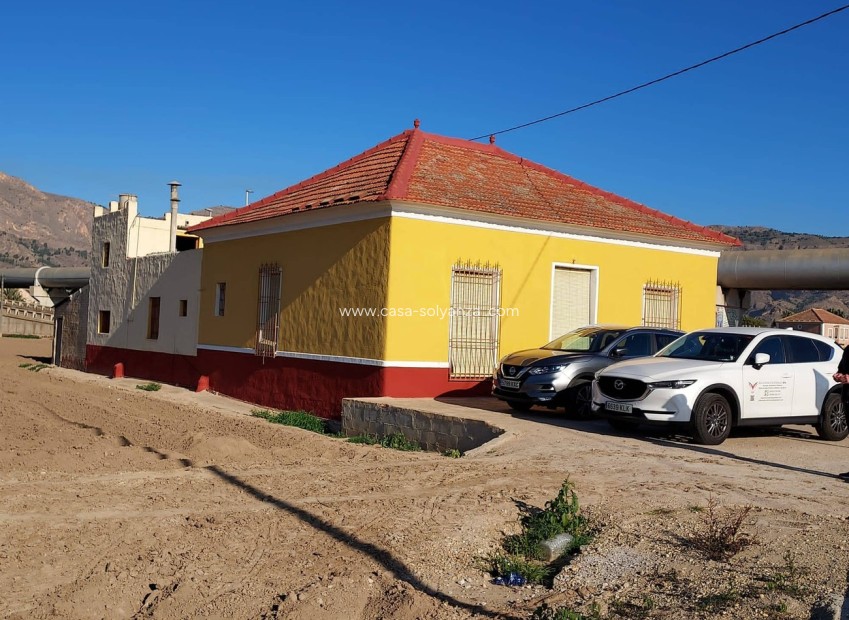 Resale - Country Property/Finca - Orihuela - Desamparados