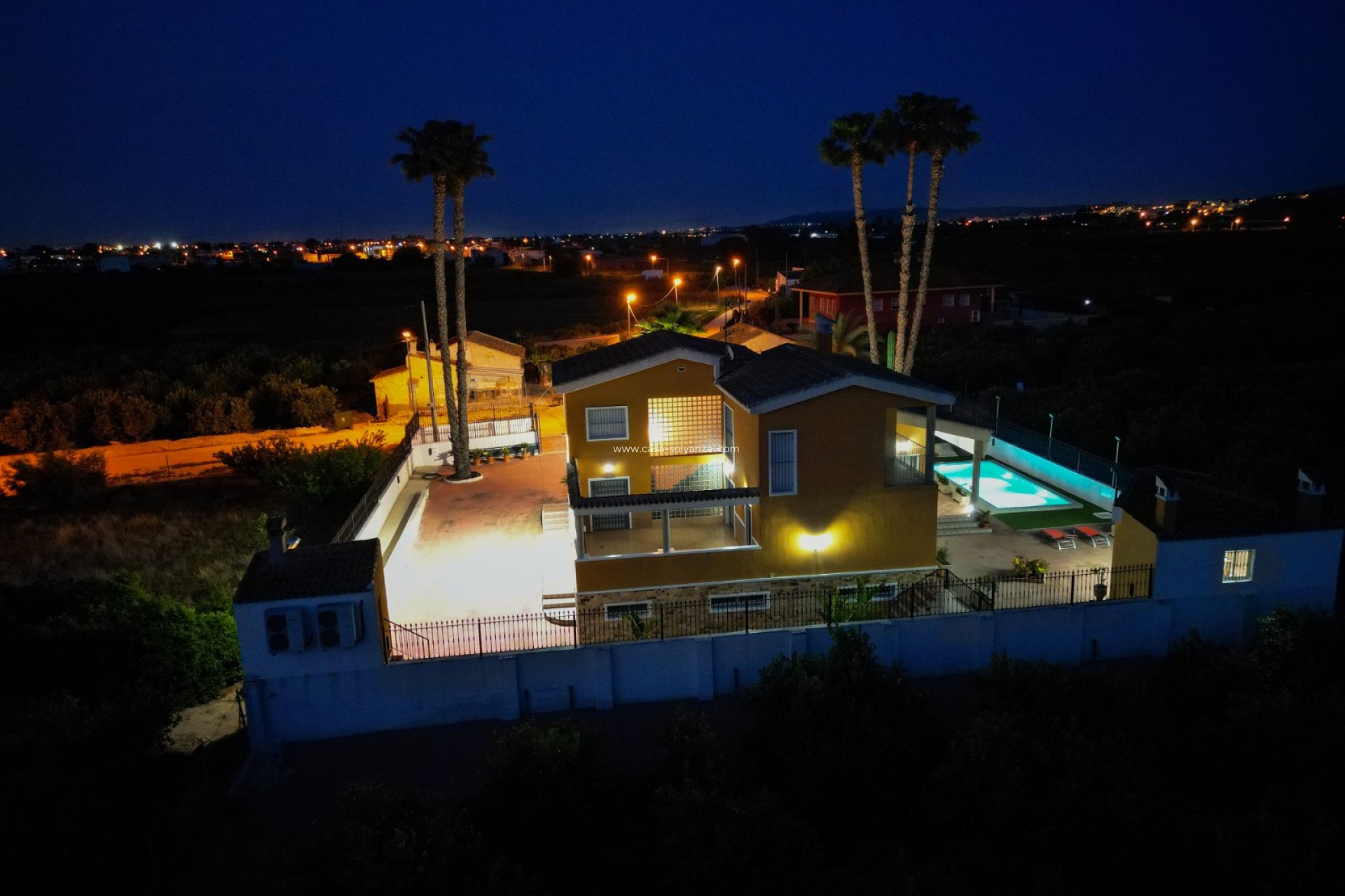 Resale - Country Property/Finca - Orihuela - Inland