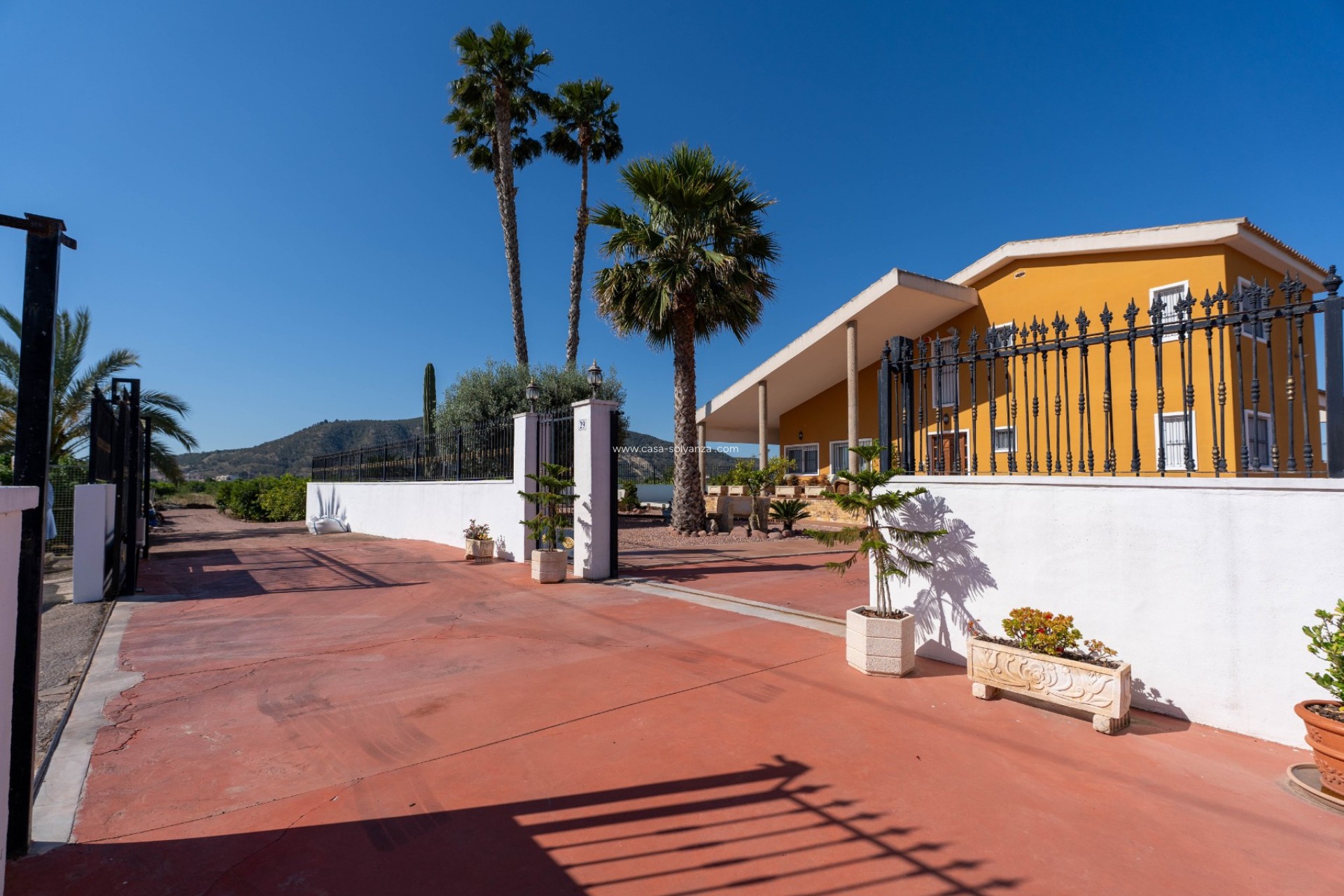 Resale - Country Property/Finca - Orihuela - Inland