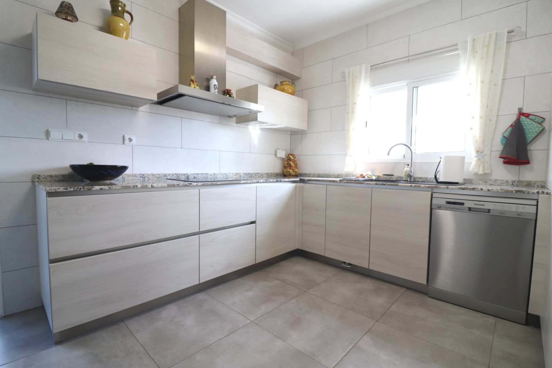 Resale - Country Property/Finca - Orihuela - La Campaneta