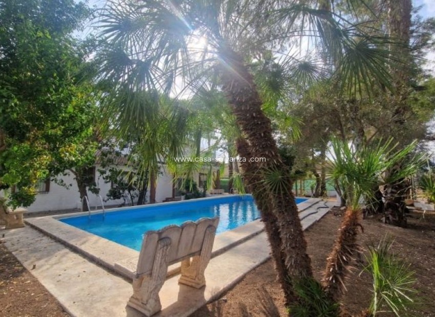 Resale - Country Property/Finca - Orihuela