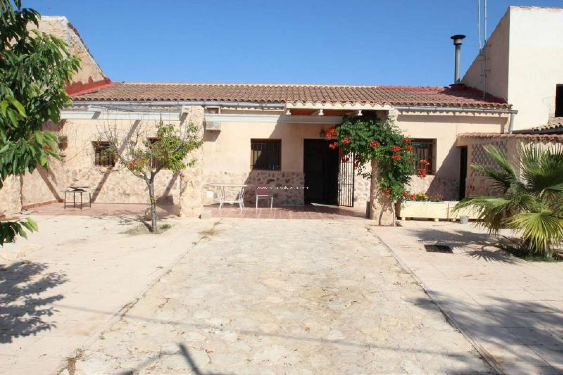 Resale - Country Property/Finca - Pinoso - Inland