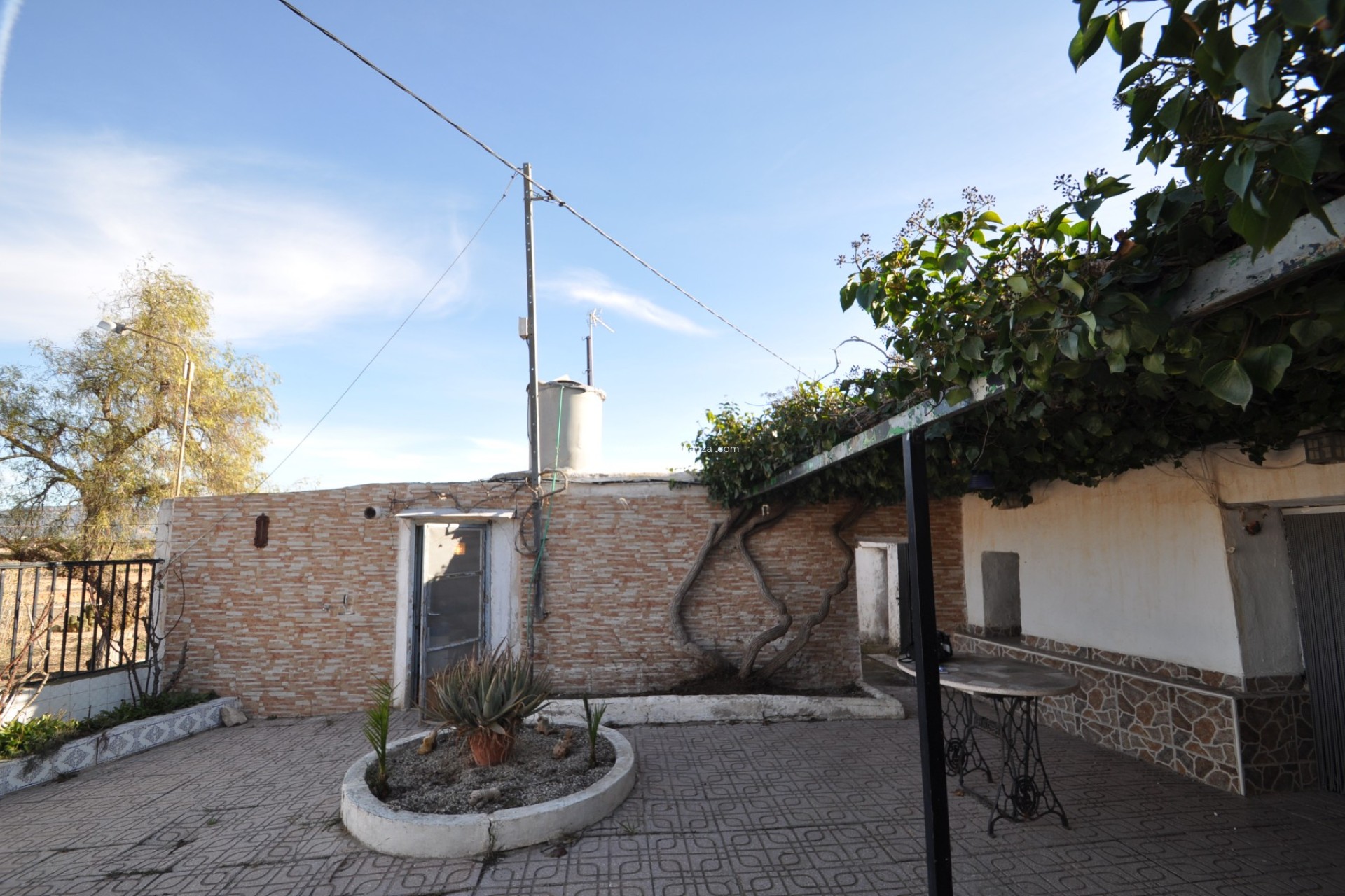 Resale - Country Property/Finca - Pinoso - Inland