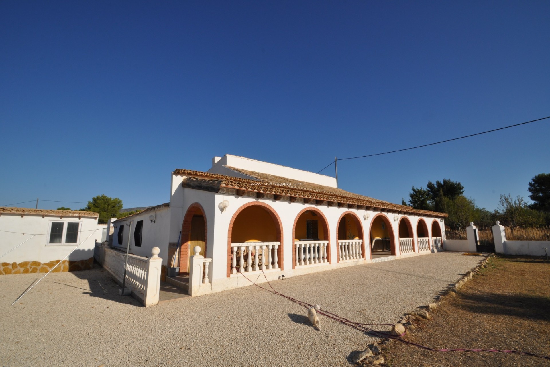Resale - Country Property/Finca - Pinoso - Inland