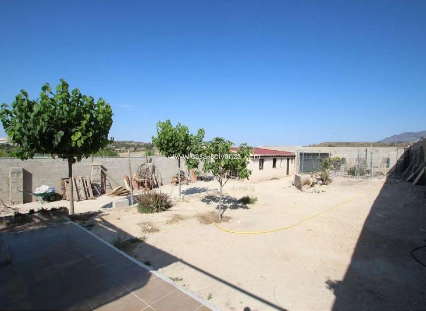 Resale - Country Property/Finca - Pinoso - Inland