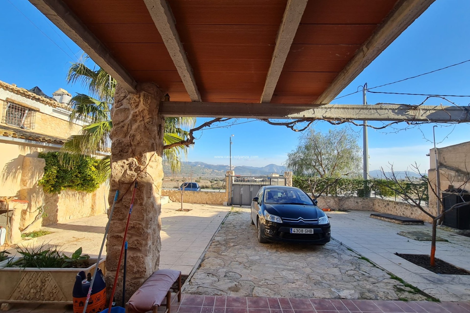 Resale - Country Property/Finca - Pinoso - Inland
