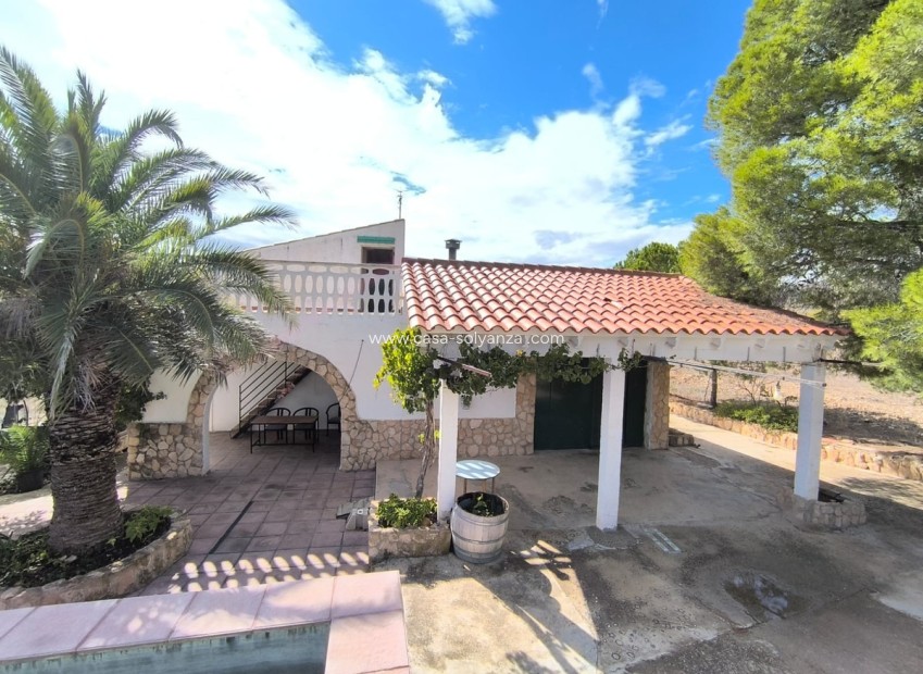 Resale - Country Property/Finca - Yecla - Yecla Centro