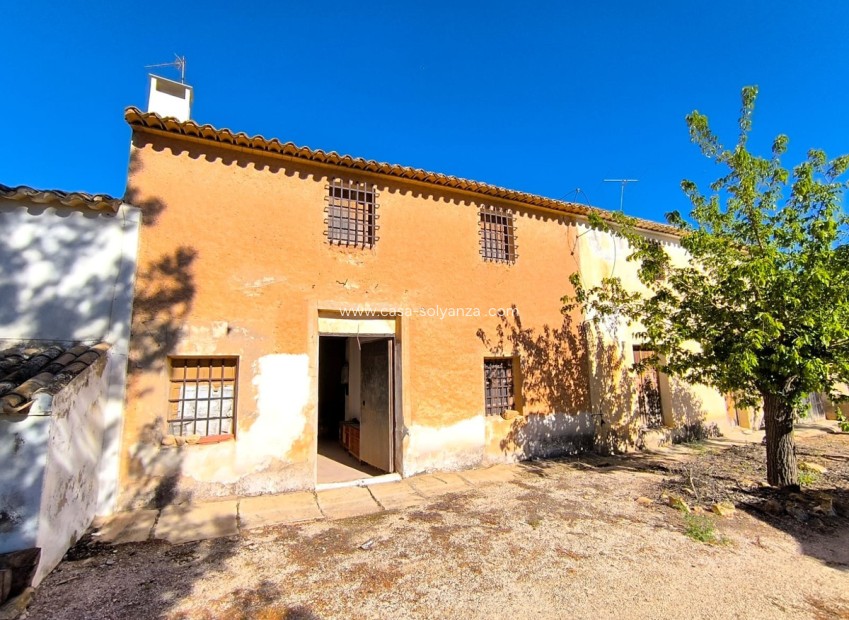 Resale - Country Property/Finca - Yecla - Yecla Centro
