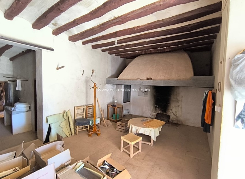 Resale - Country Property/Finca - Yecla - Yecla Centro