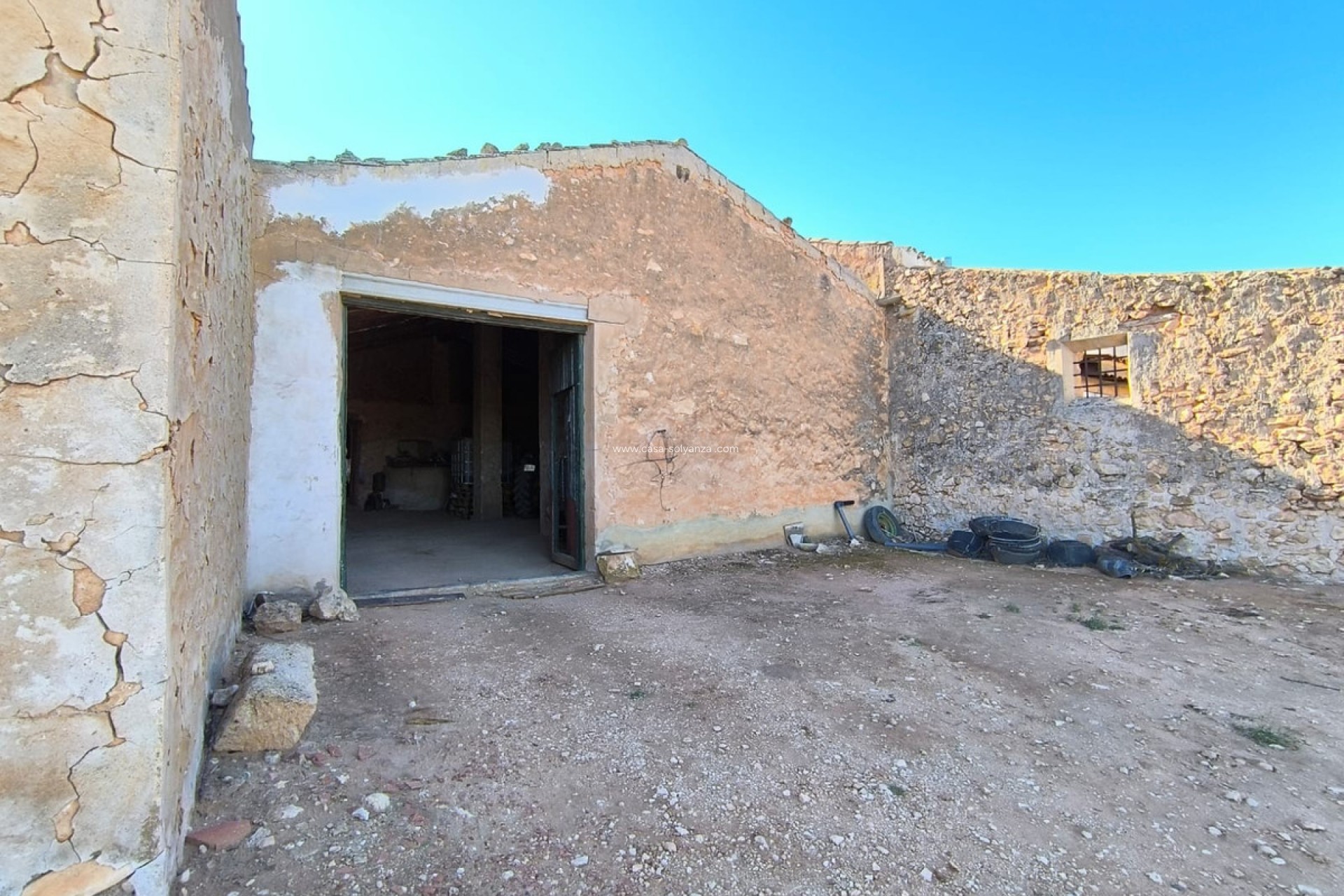 Resale - Country Property/Finca - Yecla - Yecla Centro