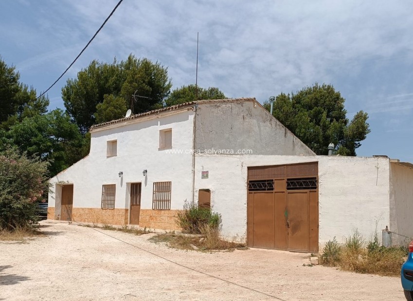 Resale - Country Property/Finca - Yecla - Yecla Centro