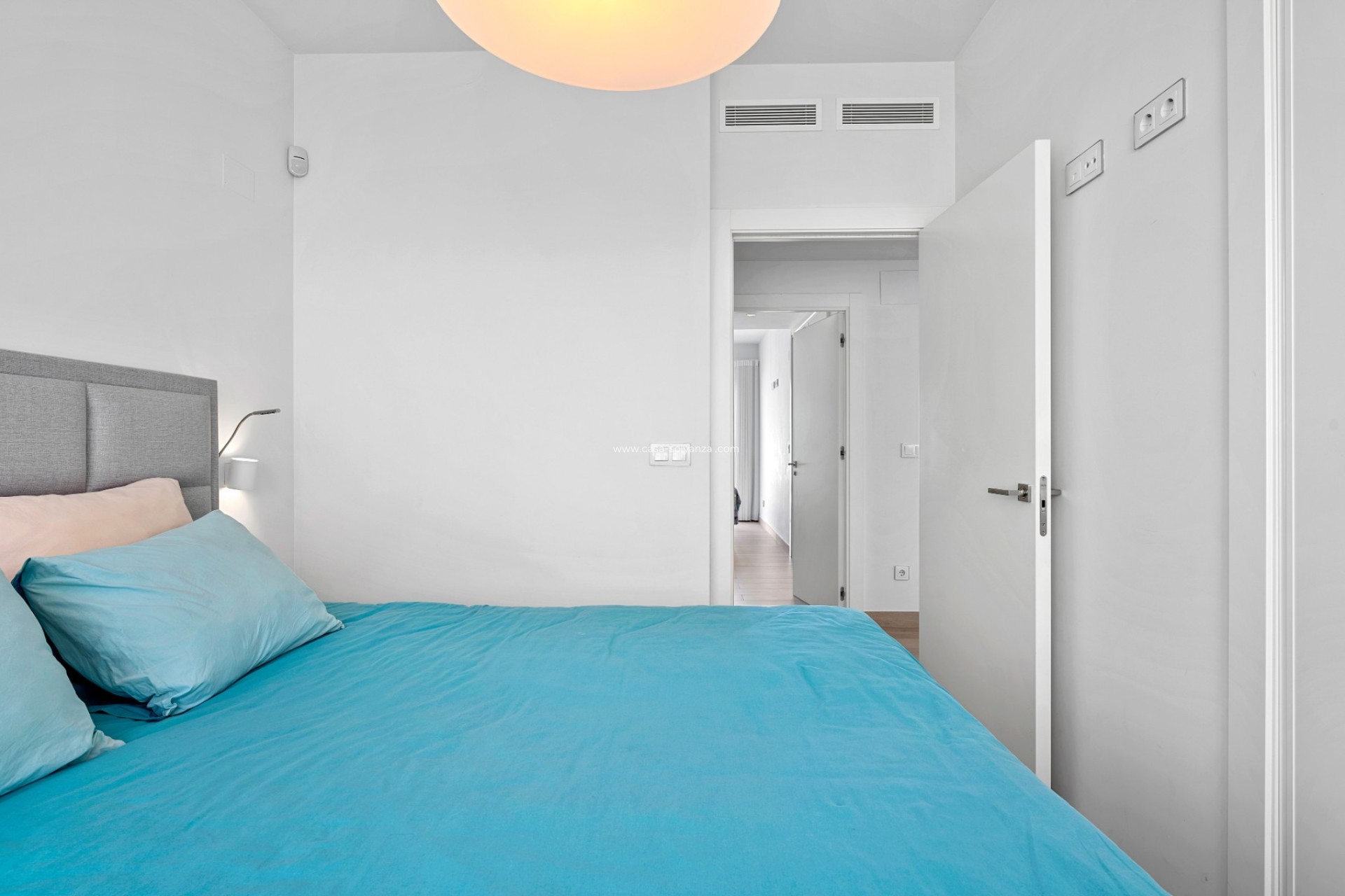 Resale - detached house - San Miguel de Salinas