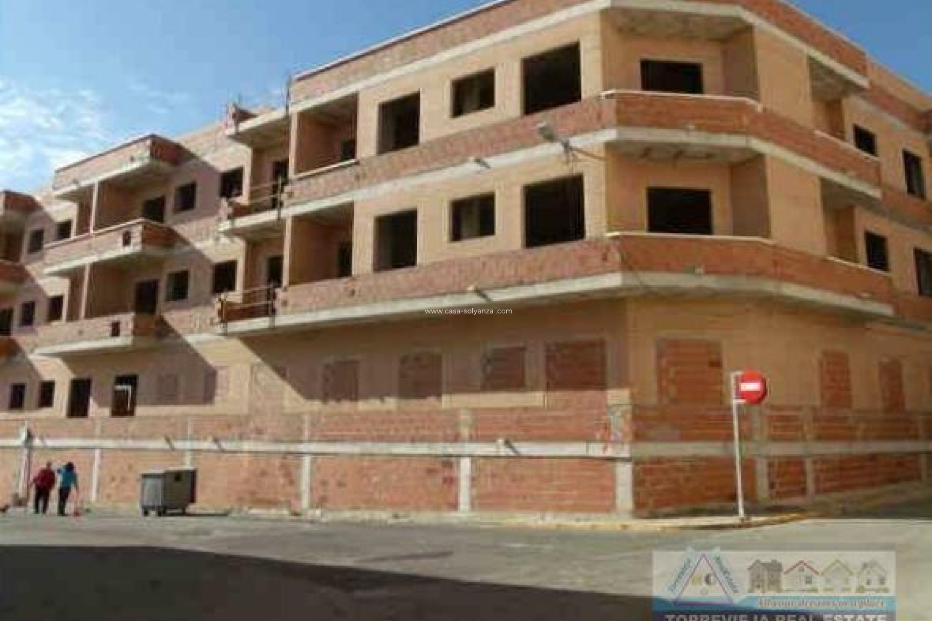 Resale - Edificio - Los Montesinos - CENTRO