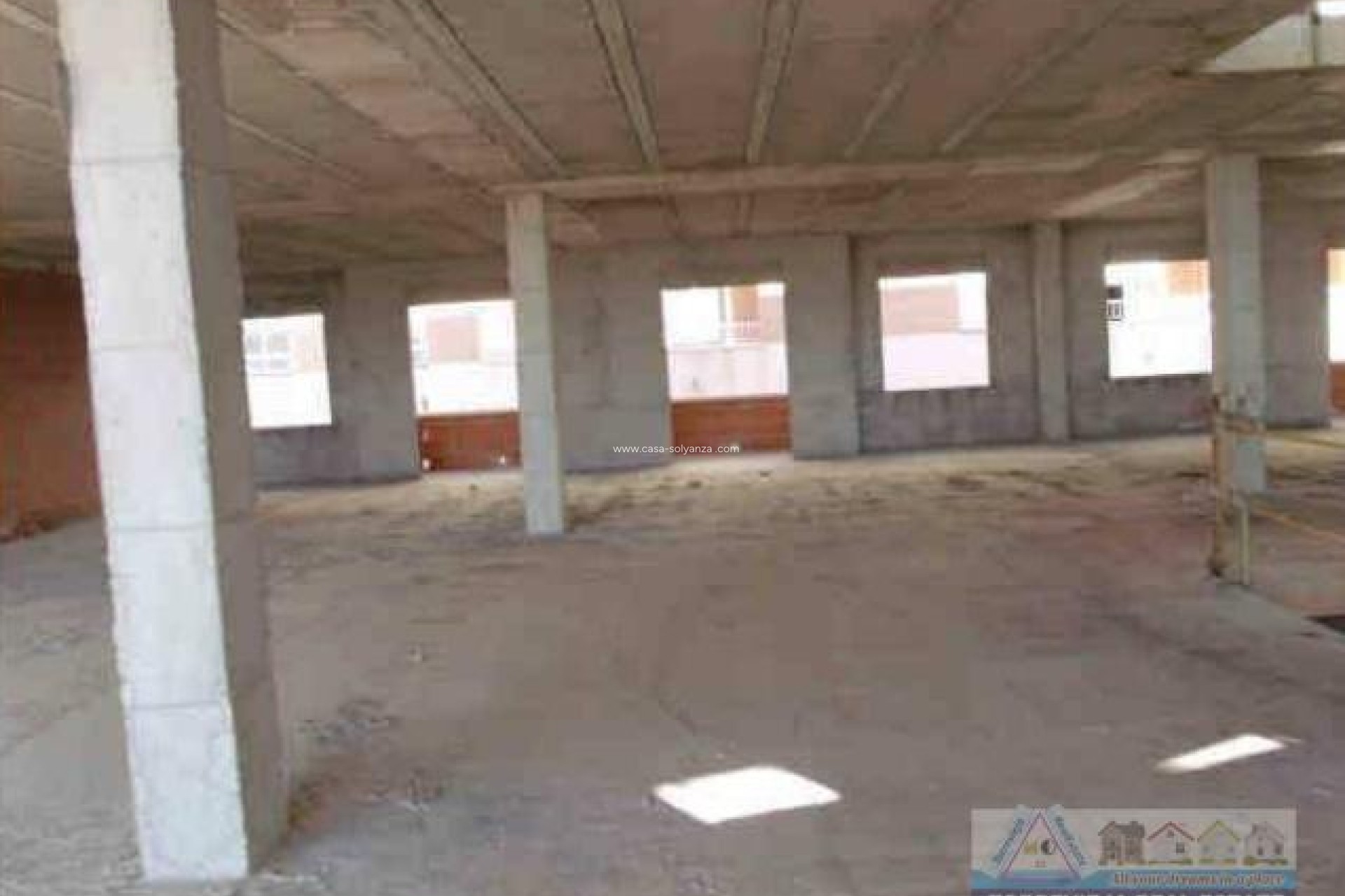 Resale - Edificio - Los Montesinos - CENTRO