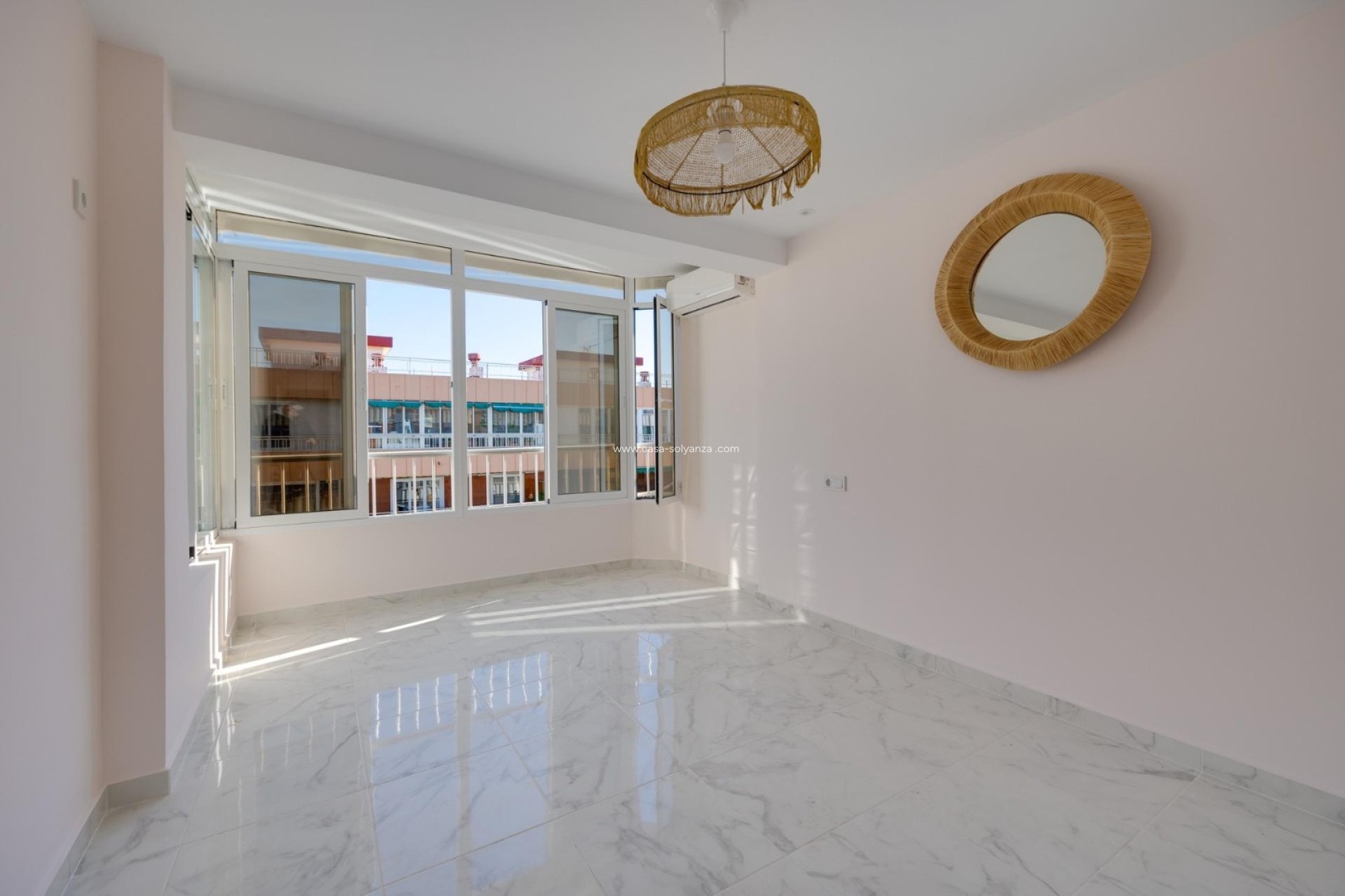 Resale - Flat - Torrevieja - Acequion