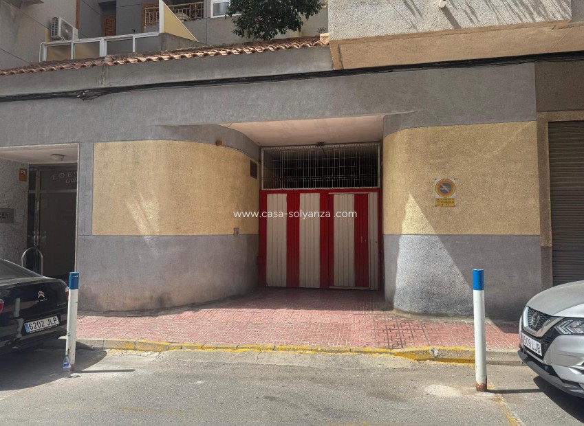 Resale - Garaje - Torrevieja - Playa Acequion