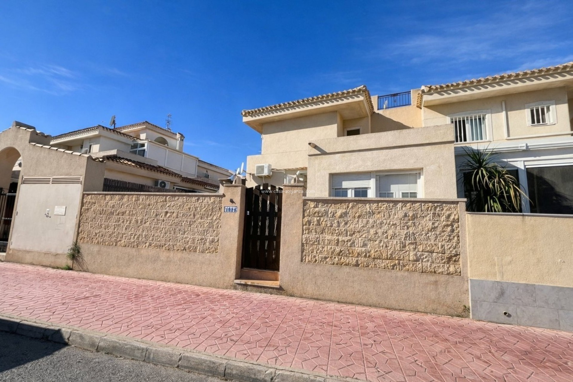 Resale - House - Quad - ORIHUELA COSTA - Playa Flamenca