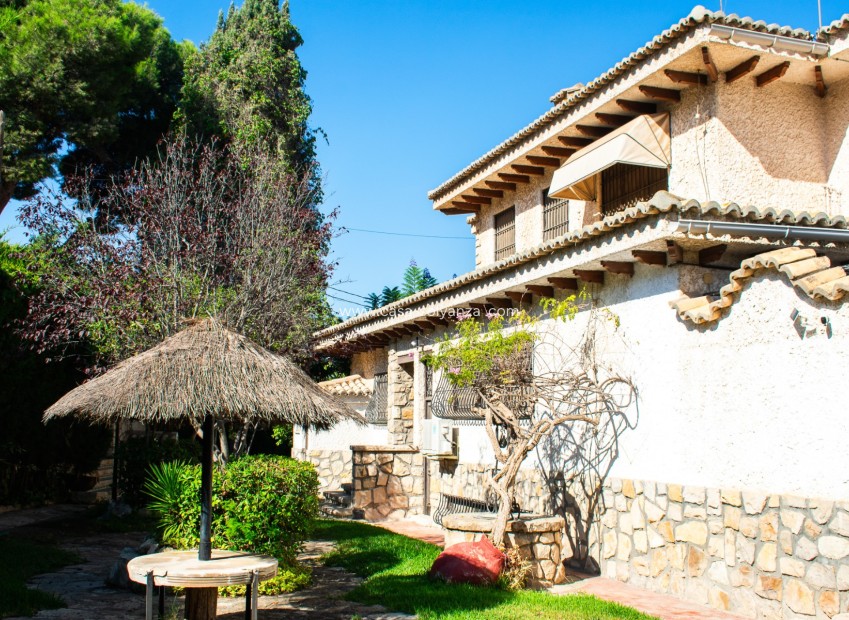 Resale - Independent villa - Alicante - Albufereta