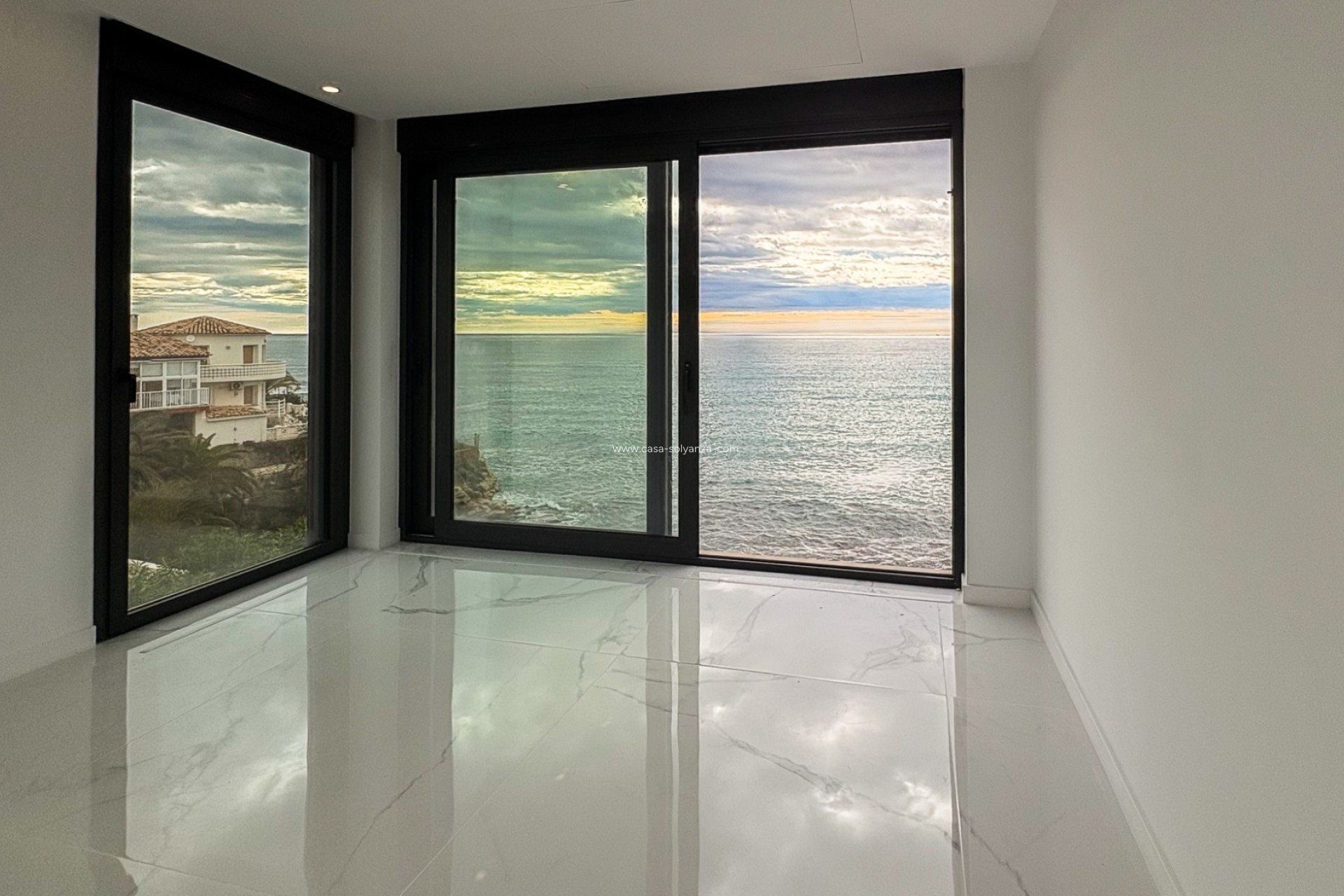 Resale - Independent villa - El Campello - Coveta Fuma