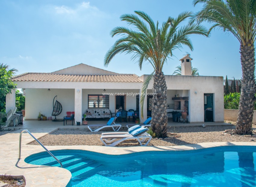 Resale - Independent villa - Guardamar del Segura - El Raso