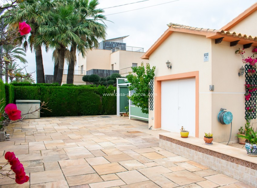 Resale - Independent villa - Orihuela Costa - Cabo Roig *
